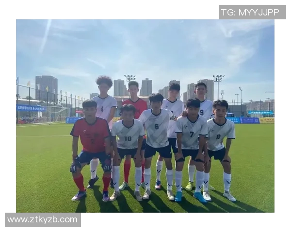 足球场上耀眼新星集结，瞩目新生力量崛起